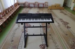 Синтезатор Yamaha PSR E453 (фото 1)