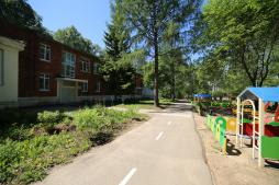 Территория МБДОУ д/с № 48 - фото 4